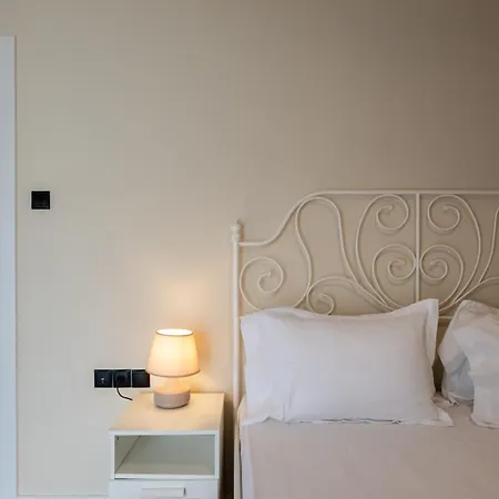 Luxury Penthouse Апартаменты Каламата