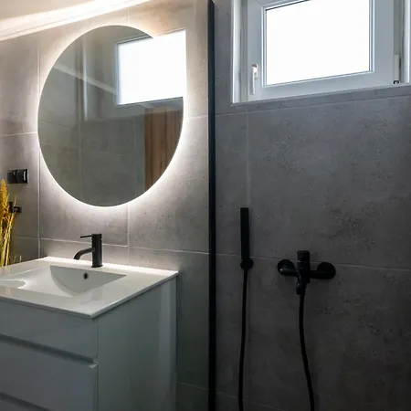 Luxury Penthouse * Kalamata