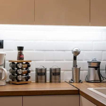 Luxury Penthouse קלמאטה