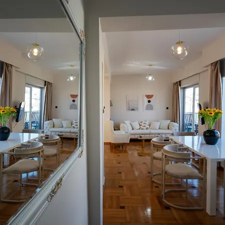 Luxury Penthouse * كالاماتا